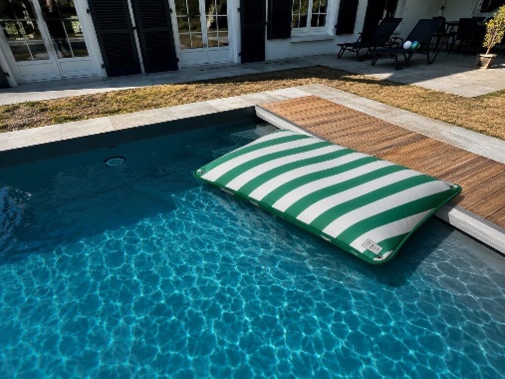Les WaterPouf sont chez pool68 !